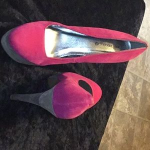 Pink heels